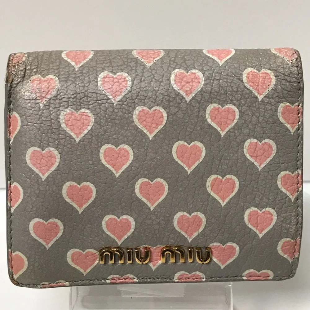MIU MIU Heart Leather Bifold Compact Wallet 😍 - Picture 8 of 17